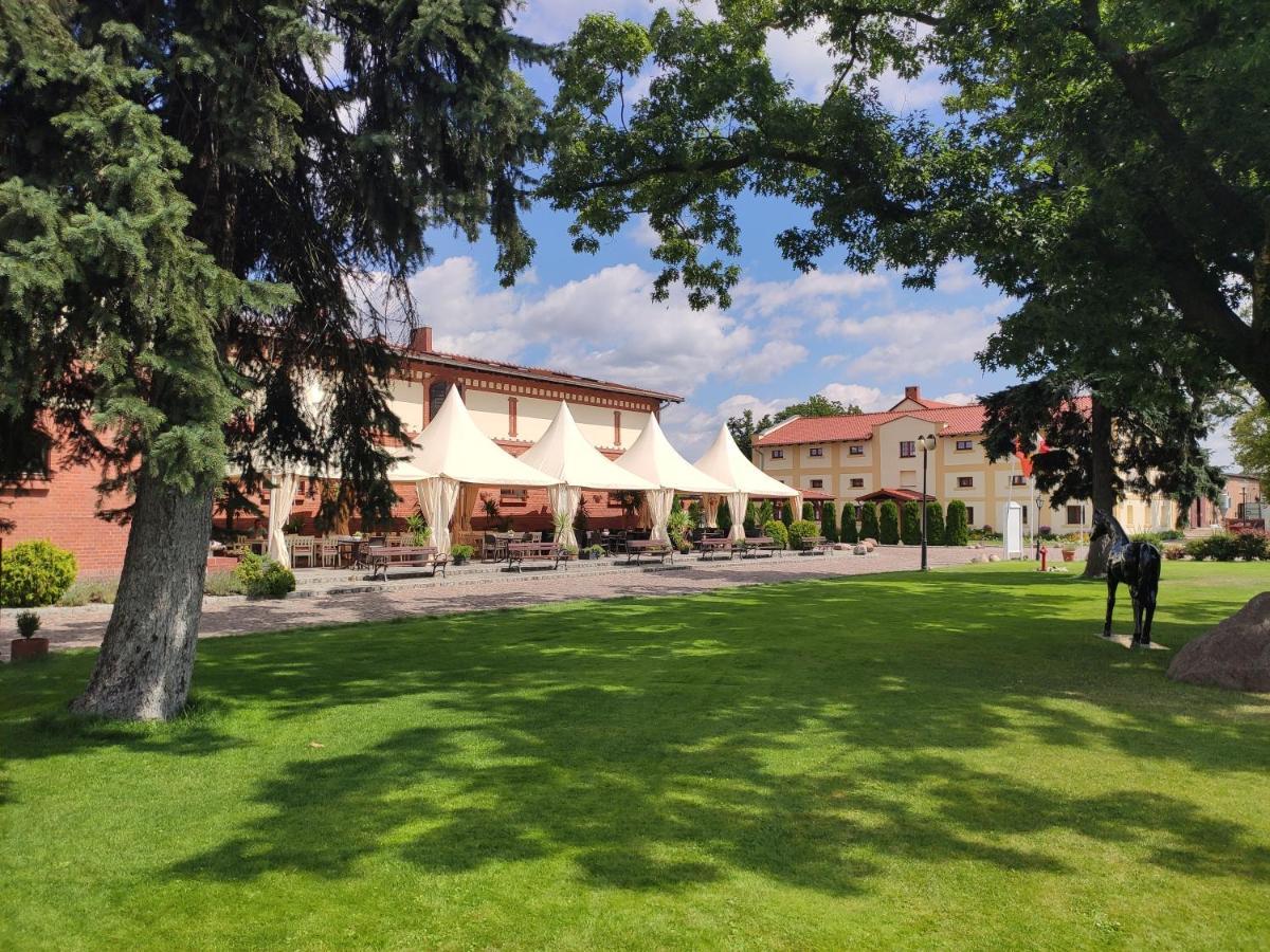 Hotel Sandro Silver & Spichlerz Antoniny Leszno  Exterior photo