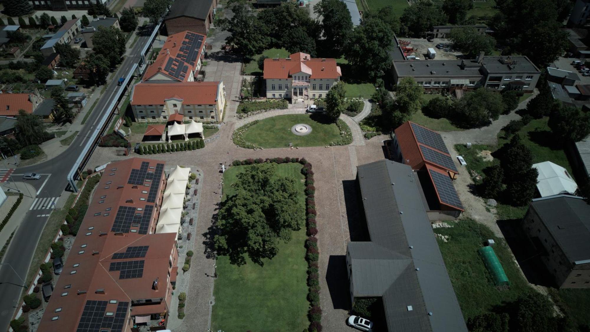 Hotel Sandro Silver & Spichlerz Antoniny Leszno  Exterior photo